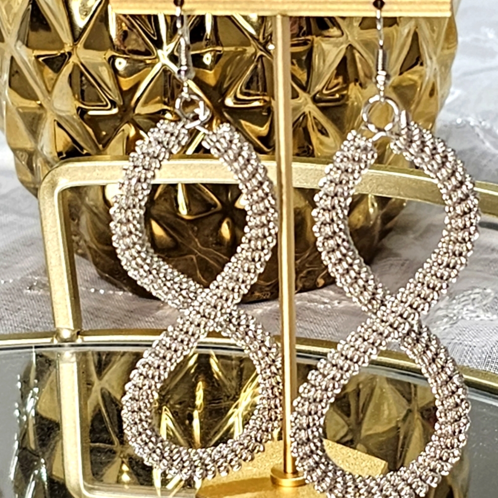 EARRING COIL FIGURE EIGHT